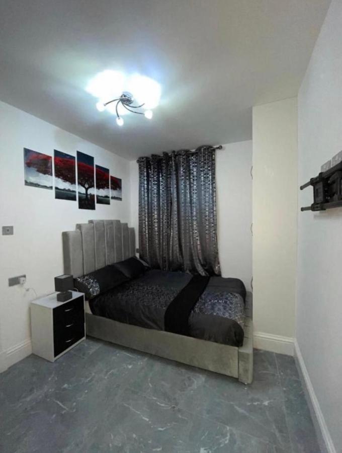 Entire 5 Star Luxury Whalley House Wifi Tv Luxury Burnley Dış mekan fotoğraf