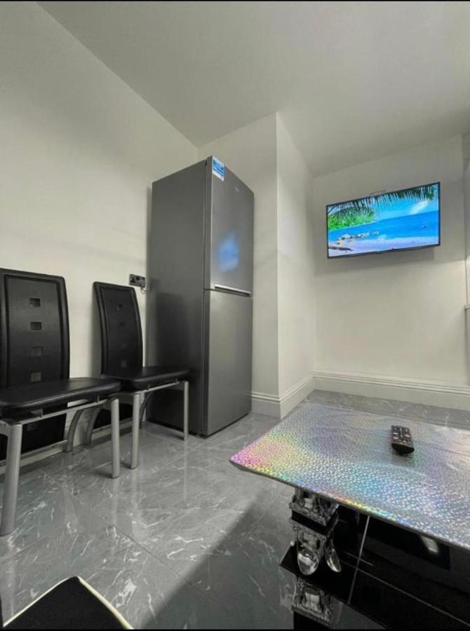 Entire 5 Star Luxury Whalley House Wifi Tv Luxury Burnley Dış mekan fotoğraf