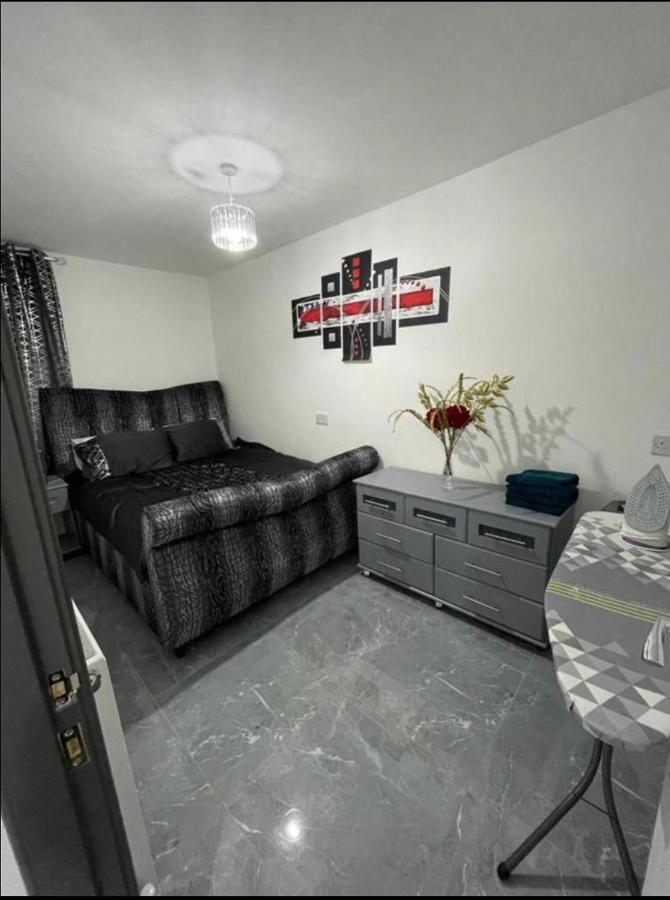 Entire 5 Star Luxury Whalley House Wifi Tv Luxury Burnley Dış mekan fotoğraf