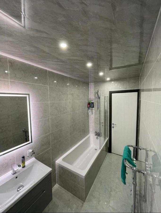 Entire 5 Star Luxury Whalley House Wifi Tv Luxury Burnley Dış mekan fotoğraf