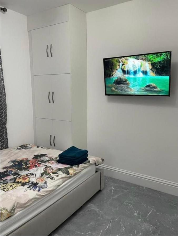 Entire 5 Star Luxury Whalley House Wifi Tv Luxury Burnley Dış mekan fotoğraf